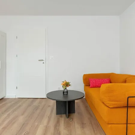 Appartamento Spacious In For 6 People By Renters Gdynia